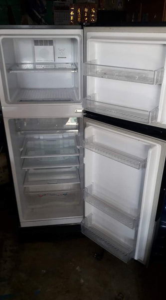 ตู้เย็นมือสอง Hitachi 8 คิว